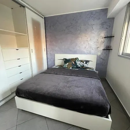 Apartment Superbe 2 Pieces A 5min De La Free Wifi Et Parking *